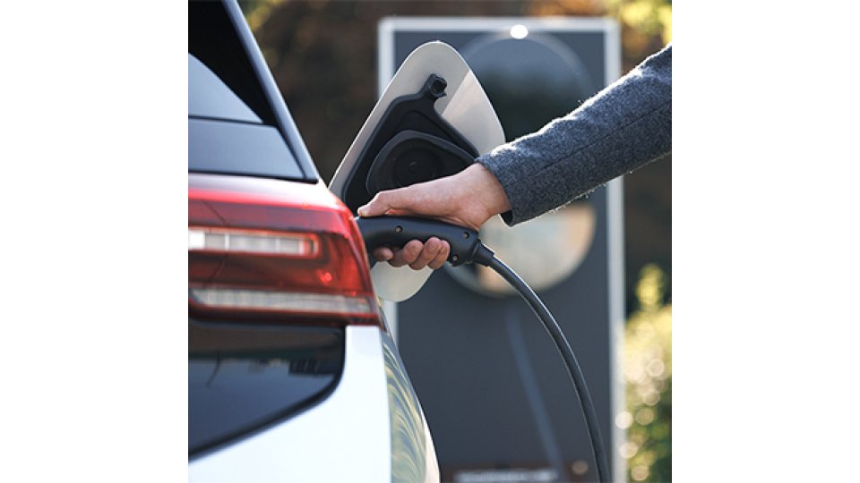 Denizbank Bonus Elektrikli Araç Şarj Harcamalarınıza 500 TL’ye Varan İndirim!